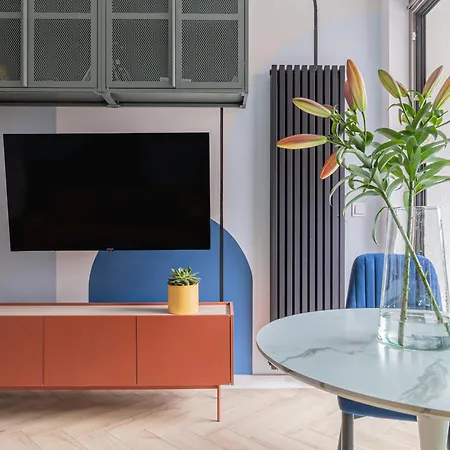 Glow - Zurawie Przy Stocznia & Rooftop, Mlode