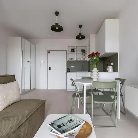 Glow - Zurawie Przy Stocznia & Rooftop, Mlode