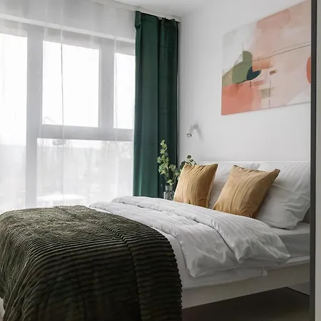 Glow - Zurawie Przy Stocznia & Rooftop, Mlode *