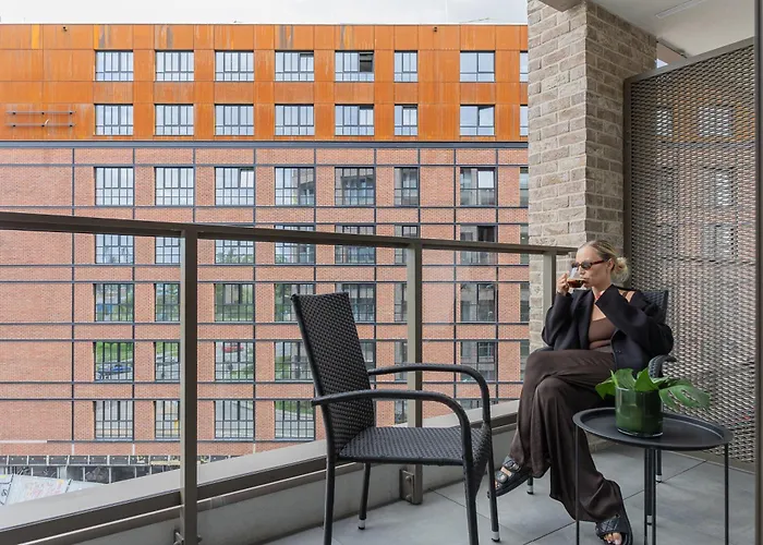 Appartement Glow - Zurawie Przy Stocznia & Rooftop, Mlode