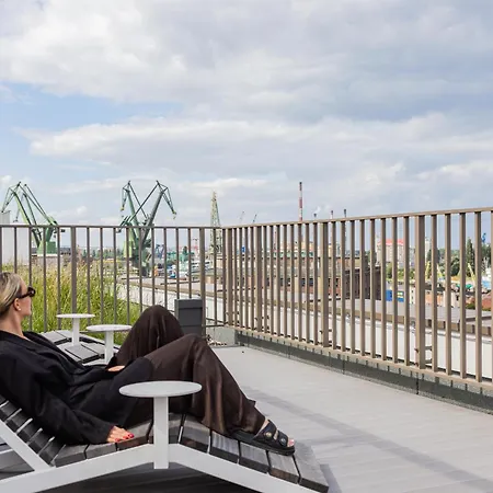 Glow - Zurawie Przy Stocznia & Rooftop, Mlode